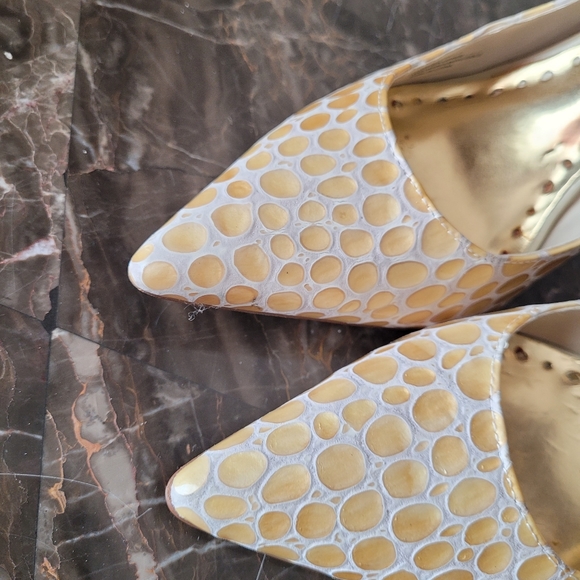 Womens Heels - Picture 4 of 5